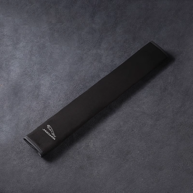 „SilkLeather“ saugos diržo užvalkalas – kaklo apsauga ir logotipo parinktis-LT