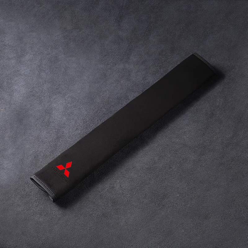 „SilkLeather“ saugos diržo užvalkalas – kaklo apsauga ir logotipo parinktis-LT
